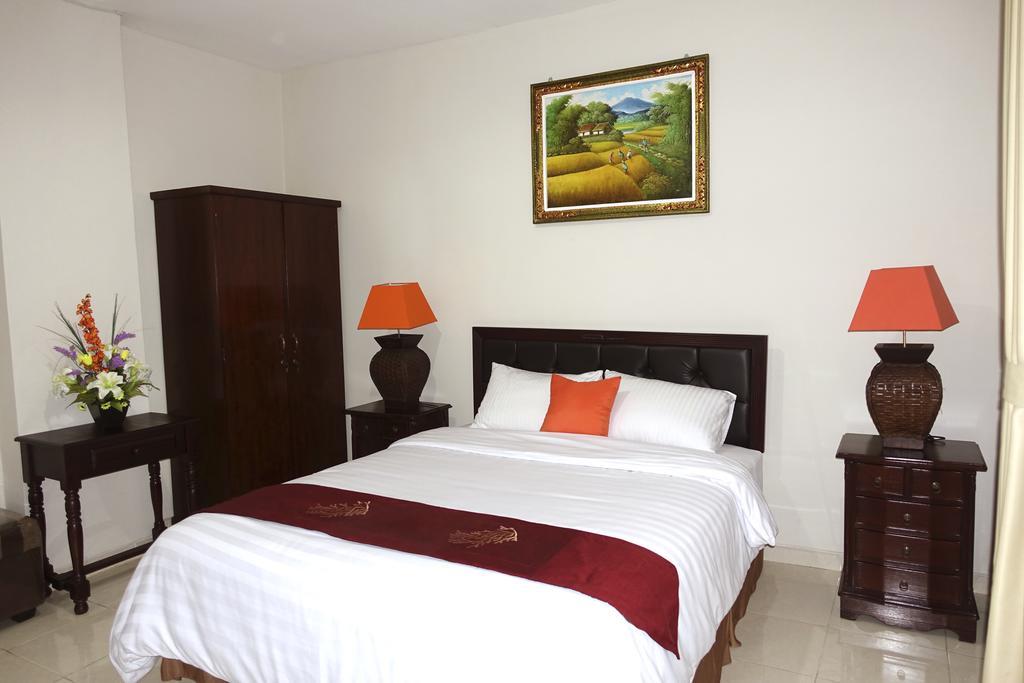 Oyo 734 Tuban Torres Accomodation Kuta Lombok Rom bilde