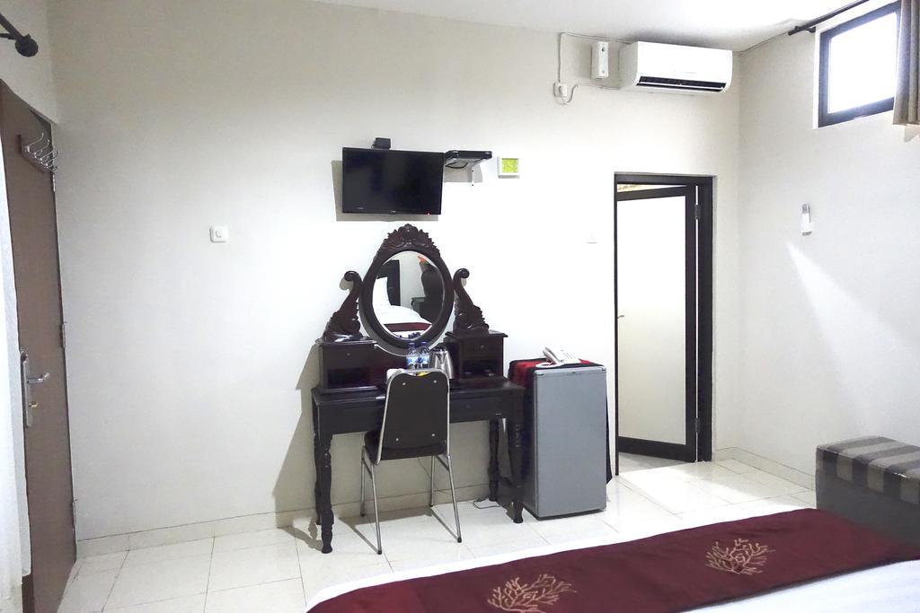 Oyo 734 Tuban Torres Accomodation Kuta Lombok Eksteriør bilde